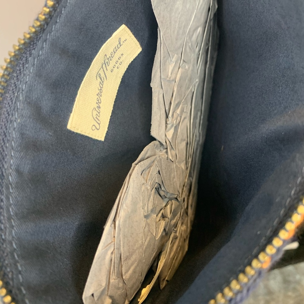 Handbag - Picture 3 of 3